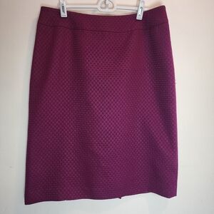 Womens Size 8 Purple Textured Pencil 22" Knee-Length Stretch skirt